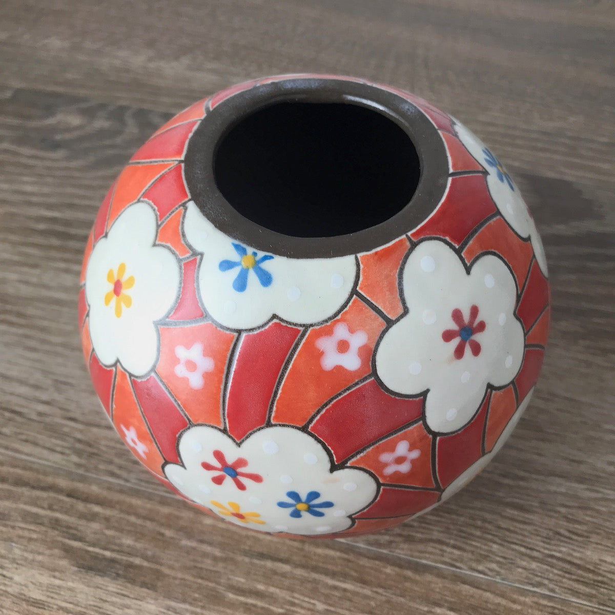 Round Flower Bomb Vase