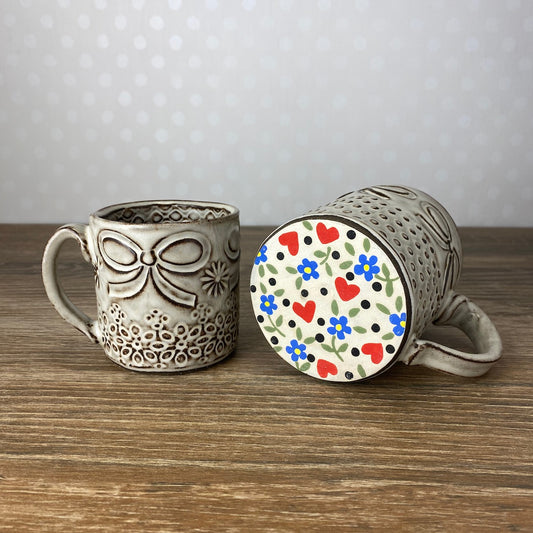 Textured Stoneware Coffee Mug with Ribbons