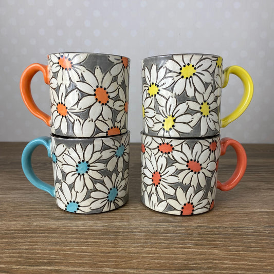 Artisan Coffee Mug | Daisies